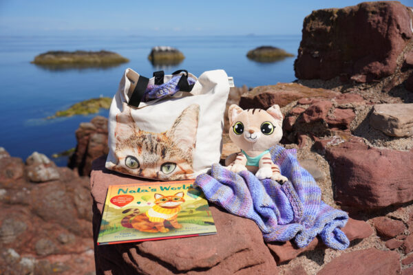 Peeping Nala Natural Canvas Bag - Image 10